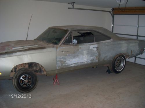 1969 plymouth roadrunner base 6.3l 1 owner matching numbers