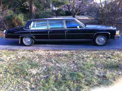 1986 Cadillac Fleetwood 6-door Limo - only 48k miles, image 2