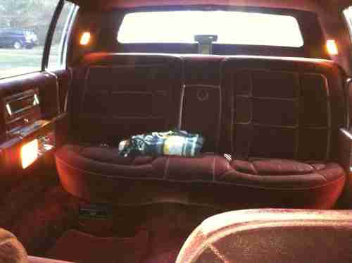 1986 Cadillac Fleetwood 6-door Limo - only 48k miles, image 16