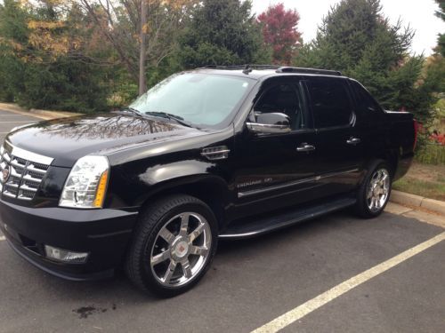 Showroom condition-rear ext-nav- heated/cool-loaded options