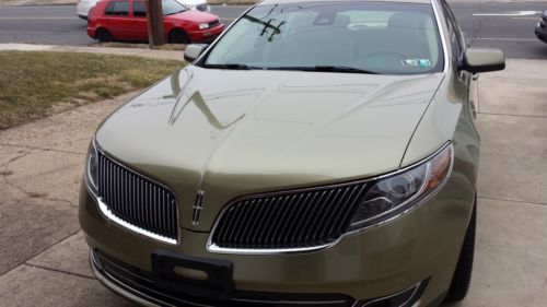 2013 LINCOLN MKS 4-DOOR SEDAN (MINT CONDITION), image 4