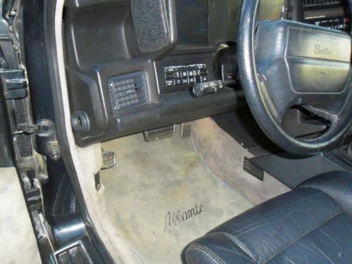 1990.5 Cadillac Allante Convertible - Perfect Carfax - 59,500 miles - Runs great, image 12