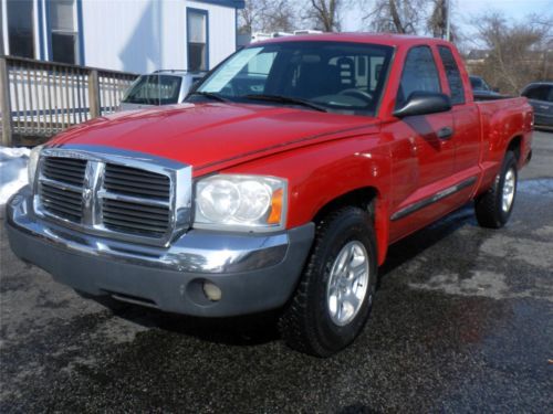 2005 dodge dakota slt club cab 4wd 3.7l v6, no rust, good paint, must see