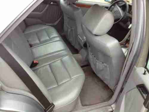 1993 Mercedes-Benz 300E Base Sedan 4-Door 3.2L, image 11