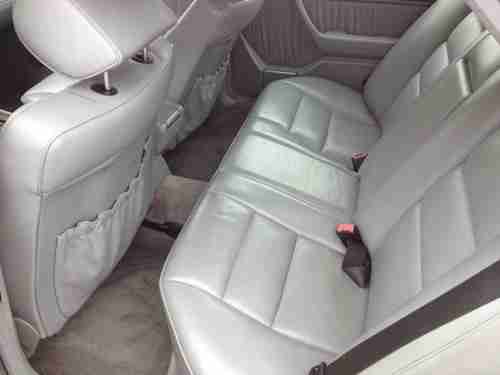 1993 Mercedes-Benz 300E Base Sedan 4-Door 3.2L, image 12