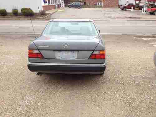 1993 Mercedes-Benz 300E Base Sedan 4-Door 3.2L, image 15