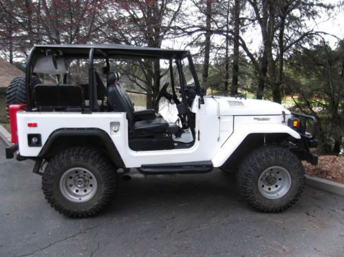 1978 toyota land cruiser fj40    5.7 liter v8 (350)