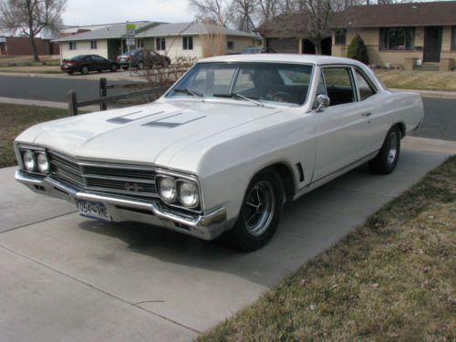Buick skylark gs 2-door post hardtop 6.6l 401 nailhead