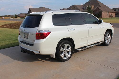 2009 toyota highlander limited sport utility 4-door 3.5l awd v6 21.5k miles