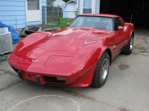 1979 chevrolet corvette base coupe 2-door 5.7l