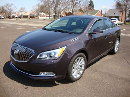 2014 buick lacrosse leather pkg 3.5l v6 flex -- very low miles &amp; low reserve!!