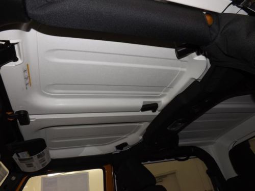 Sport New SUV 3.6L CD Sunrider Soft Top 6 Speakers AM/FM radio MP3 decoder, US $30,271.00, image 28