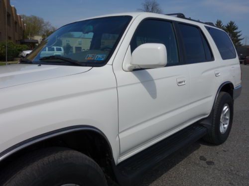 TOYOTA 4RUNNER SR5 4WD V6 TIMING BELT DONE AT 154K CLEAN AUTO NO RESERVE, image 10