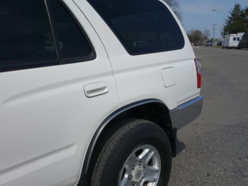 TOYOTA 4RUNNER SR5 4WD V6 TIMING BELT DONE AT 154K CLEAN AUTO NO RESERVE, image 14