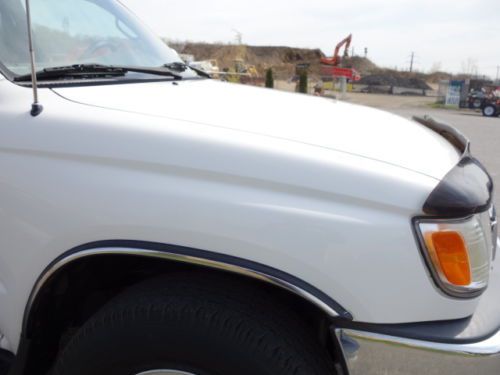 TOYOTA 4RUNNER SR5 4WD V6 TIMING BELT DONE AT 154K CLEAN AUTO NO RESERVE, image 17