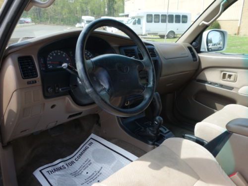 TOYOTA 4RUNNER SR5 4WD V6 TIMING BELT DONE AT 154K CLEAN AUTO NO RESERVE, image 40