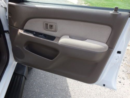 TOYOTA 4RUNNER SR5 4WD V6 TIMING BELT DONE AT 154K CLEAN AUTO NO RESERVE, image 52