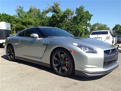 Nissan gtr premium super silver cobb access port ypipe intakes 27kmiles we trade