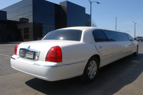 Lincoln 120" Limousine 2006, image 7