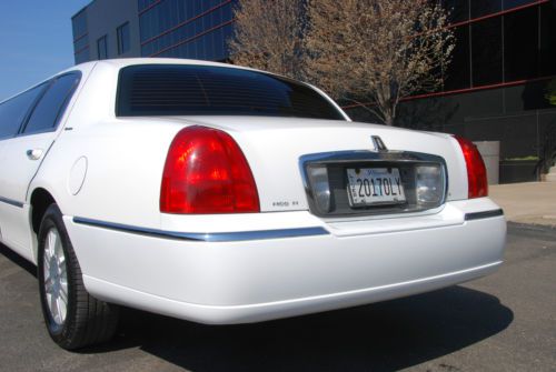 Lincoln 120" Limousine 2006, image 9