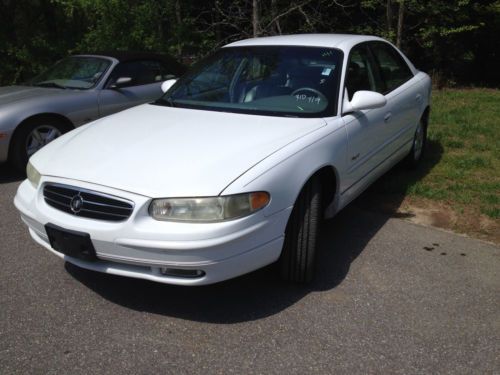 2000 buick regal ls sedan 4-door 3.8l