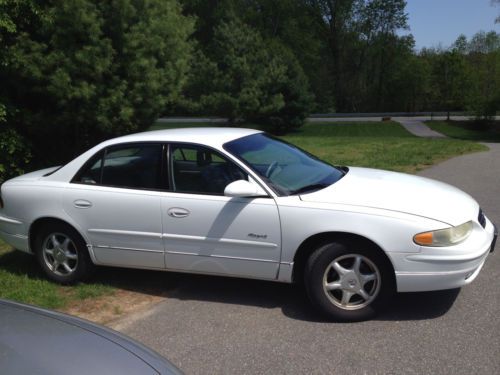 2000 Buick Regal LS Sedan 4-Door 3.8L, image 4