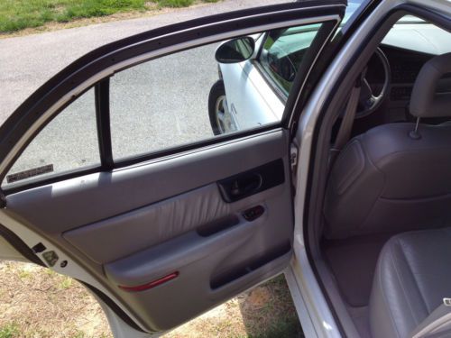 2000 Buick Regal LS Sedan 4-Door 3.8L, image 10