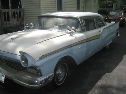 1957 ford fairlane 500