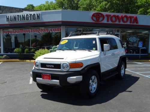 2010 toyota 4x4 v6 low miles one owner