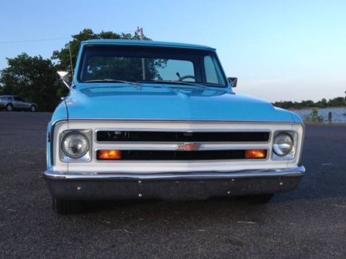 1968 chevrolet factory short bed aftermarket A/C runs and shows with the best!!, image 11