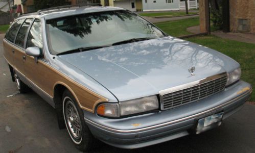 Chevrolet caprice classic - buick roadmaster woody station wagon