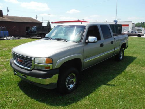 2001 gmc hd2500 crew cab 4x4 6.o liter great tow vehicle or work truck