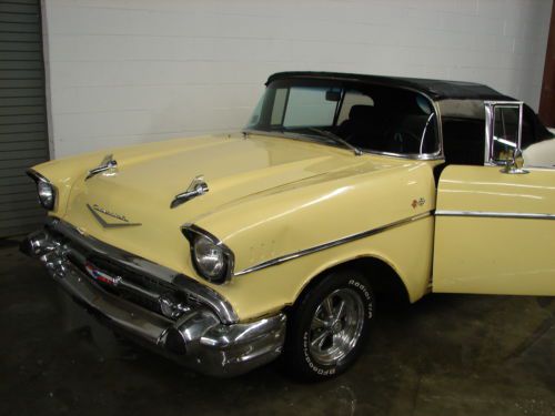 AWESOME CUSTOM 1957 CHEVY BELAIR CONVERTIBLE, 350-V8, LOOKS/RUNS NICE, PROJECT, image 2