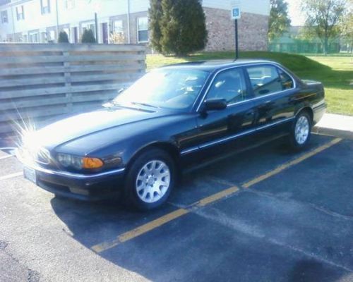 Black beauty 2000 bmw 740il loaded, navigation clean carfax, make offer!!!