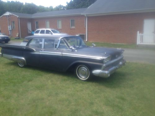 1959 ford galaxie 500 black exterior ,good condition, 4 door hardtop