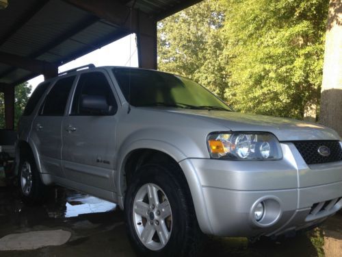 2007 ford escape hybrid sport utility 4-door 2.3l - loaded, no reserve as-is