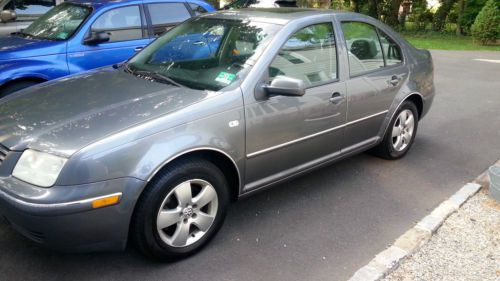 2004 Volkswagen Jetta - Charcoal, image 2