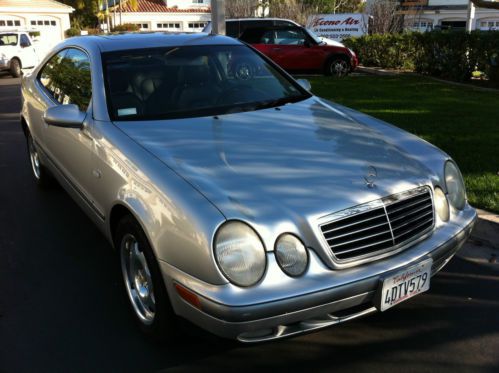 1999 mercedes-benz clk320 base coupe 2-door 3.2l