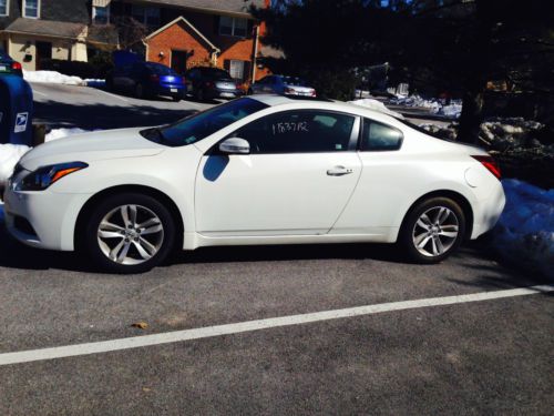 2011 Nissan Altima S Coupe 2-Door 2.5L, image 4
