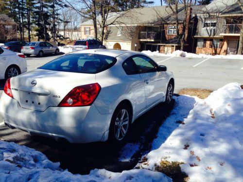 2011 Nissan Altima S Coupe 2-Door 2.5L, image 5