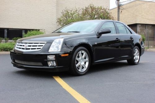 Beautiful 2005 cadillac sts, navigation, sunroof, serviced