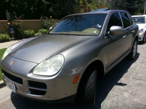 2004 porsche cayenne s sport utility 4-door 4.5l