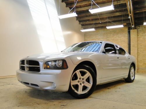 2008 charger sxt 3.5l v6, leather, silver, one owner, 72k miles, well kept, nice