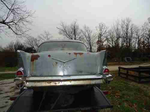 1957 Chevy Bel Air  primer  automatic v8 clean engine interior original no radio, image 3