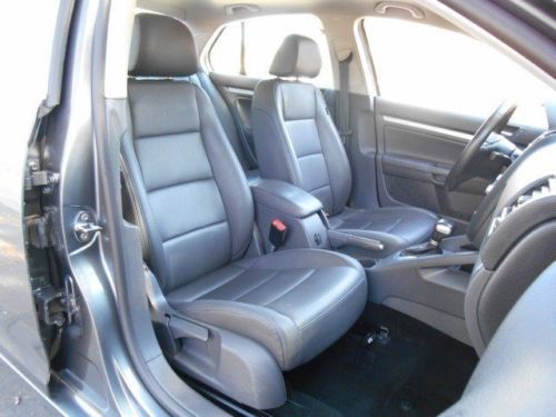 SE Manual 2.5L CD Traction Control Stability Control Front Wheel Drive ABS A/C, image 13