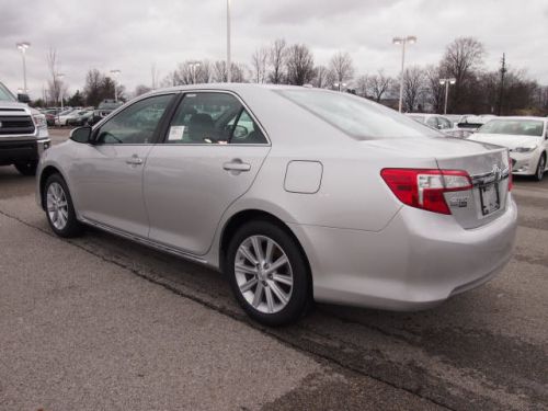2014 Toyota Camry XLE, US $23,764.00, image 2