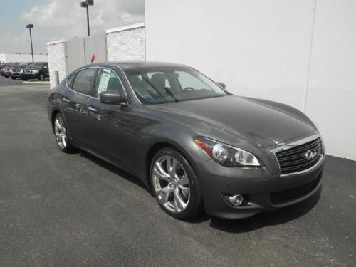 2012 infiniti m56 base