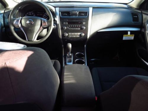 2014 Nissan Altima 2.5 S, US $19,945.00, image 2