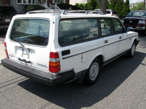 L@@K 1989 Volvo 240 wagon 5 SPEED Manual RARE, US $4,777.00, image 2