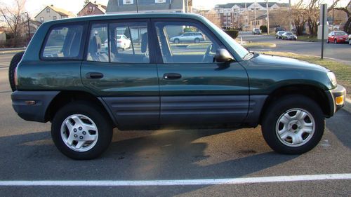 1999 toyota rav4 base sport utility 4-door 2.0l low orig.miles